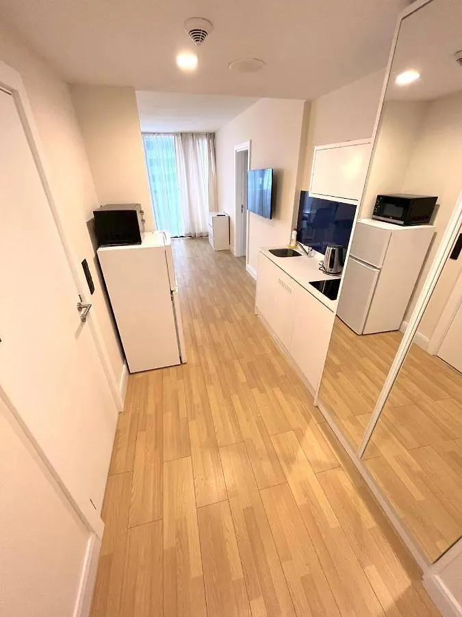 1 Bedroom Sea View Orbi City Batumi 0*,